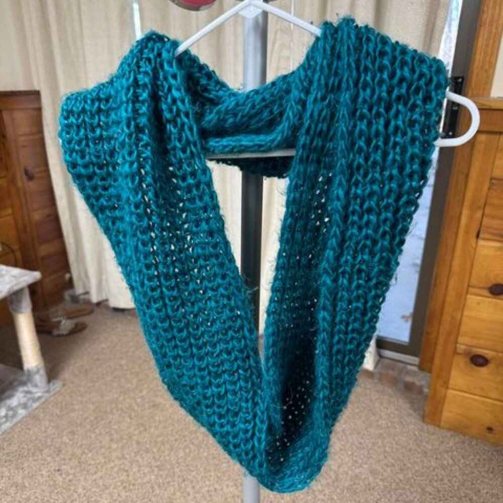teal infinity scarf